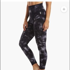 GOOD KARMA FREE PEOPLE MOVEMENT LEGGINGS SIZE XS/S